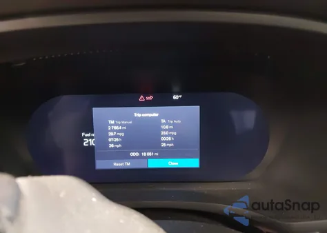 2024 Volvo S60 B5 Plus Dark Theme z USA, uszkodzony, nr VIN 7JRL12TL6RG317749